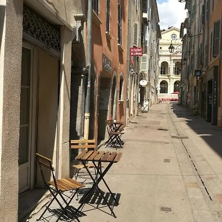 Apartman Operappart 3 *